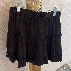 Cute black skirt